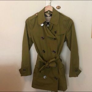 Burberry green short trench coat